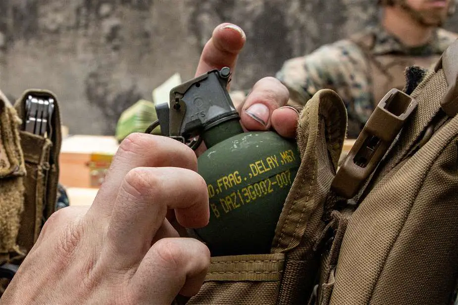 Ukrainian Soldiers Neutralize Russian T 90M Tank with Drone Dropped US M67 Hand Grenade 925 002