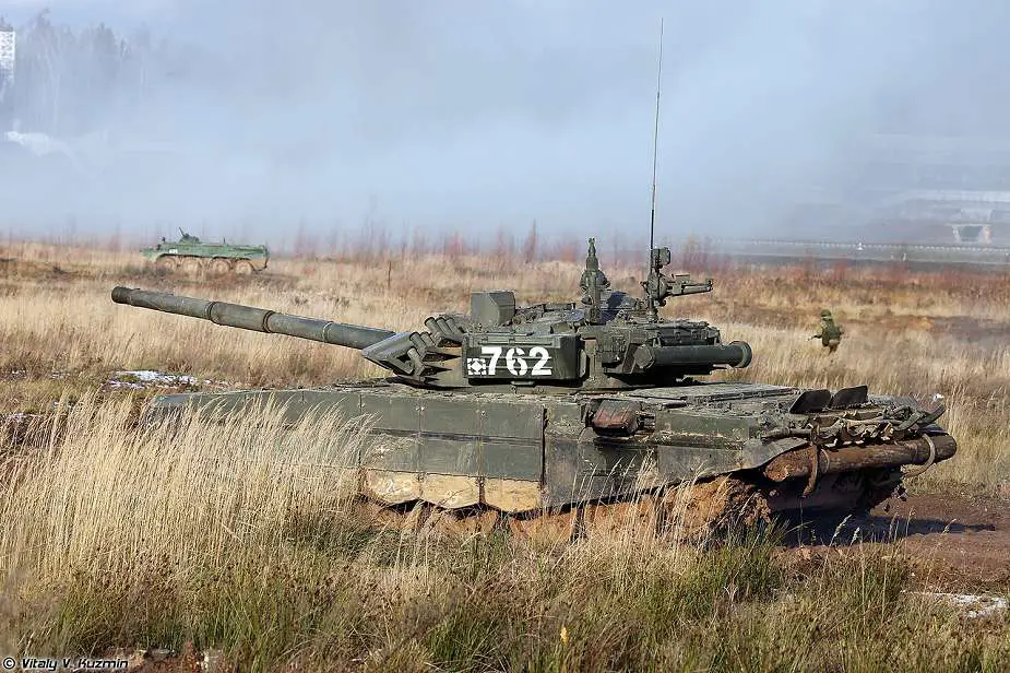 Ukrainian T 64BV Tank Triumphs Over Modernized Russian T 72B3 in Stunning Battlefield Upset 925 003