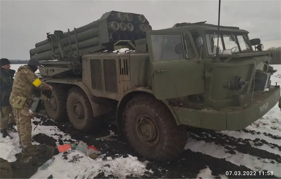 BM 27 Uragan 220mm MLRS Multiple Launch Rocket System Russia 925 001
