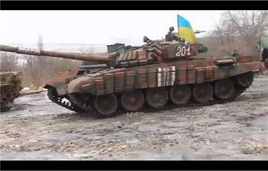 T 72B1 Ukraine tank MBT fighting in Ukraine conflict 925 001