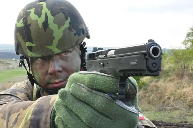 Czech Army Paratroopers of the 4th Rapid Deployment Brigade practiced life fires from new CZ-75 SP-01 Phantom pistols at the Vrsovice Range on 25 April 2012. “Every soldier must know shooting,“ Warrant Officer 2nd Class Vratislav Louda, shooting instructor, opened life fires training by this clear statement.