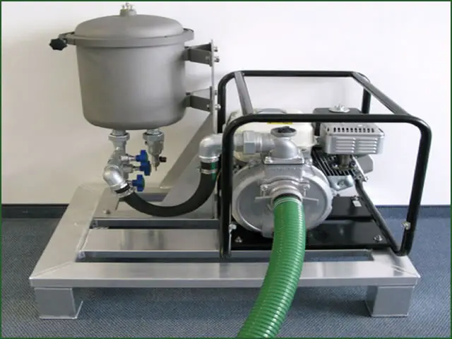 At MSPO 2013, International Defense Exhibition in Poland, Katadyn, the swiss company will exhibit its MOT 7 - Mobile Filter Unit. The system uses Katadyn's ceramic filters to disinfect water. The MTO 7 can purify up to 14l/min.