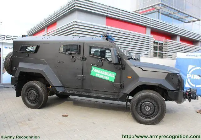 MSPO 201 Plasan presents the SZOP 4x4 armored vehicle selected by the Polish Military Police 640 002