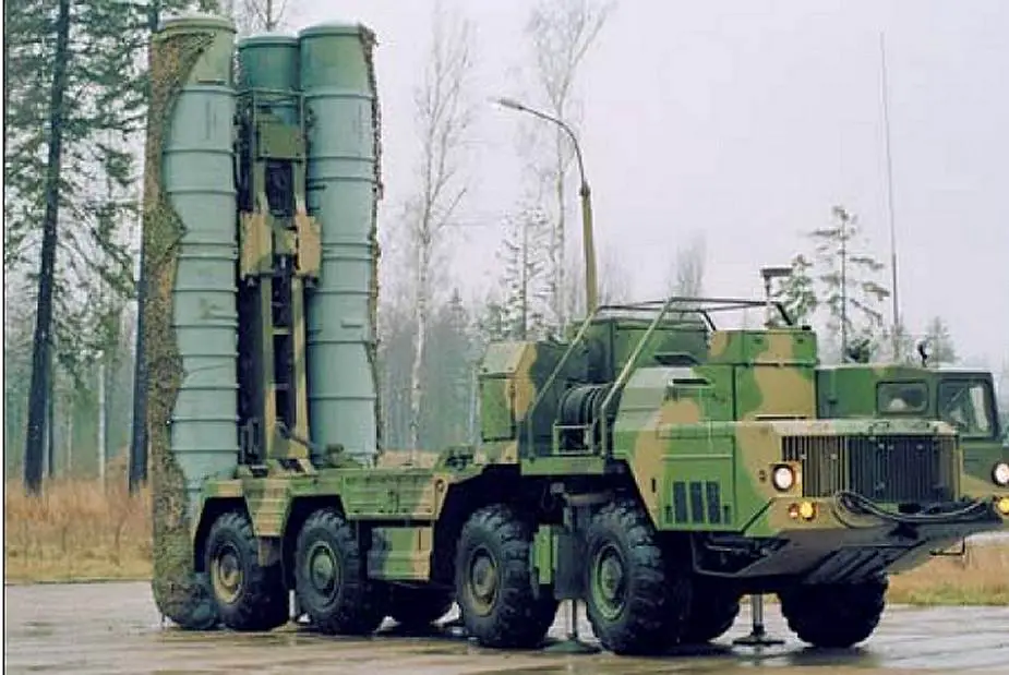5P85SE autonomous launcher vehicle air defense missile system S 300 PMU1 Russia 925 001