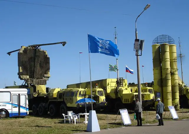 A senior Iranian military commander announced here on Tuesday that Iran is developing its own version of the sophisticated S-300 air defense system, adding that Iranian experts have removed the flaws and defects of the Russian version. 