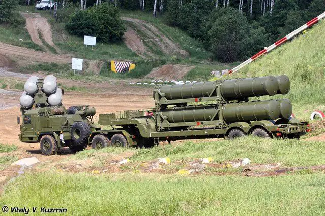 Countries interested to purchase the Russian-made air defense missile system S-400 are ready to wait for delivery until 2021, announced Wednesday, 13 February, 2013, in Moscow, the CEO of the Russian State Agency of arms export, Rosoboronexport, Anatoly Issaïkine.