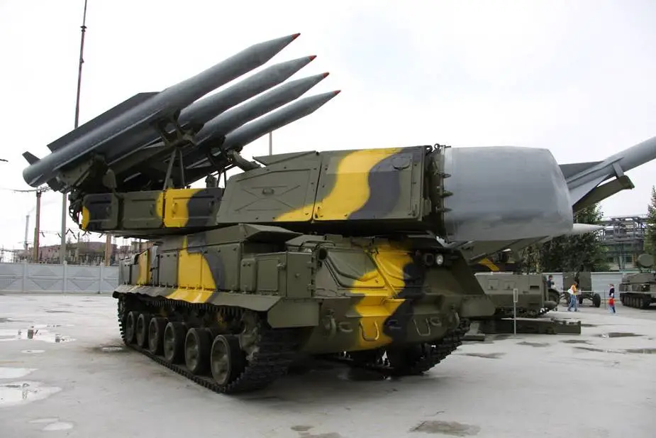9K37 BUK M1 SA 11 Gadfly Ground to air defense missile system Russia 925 001