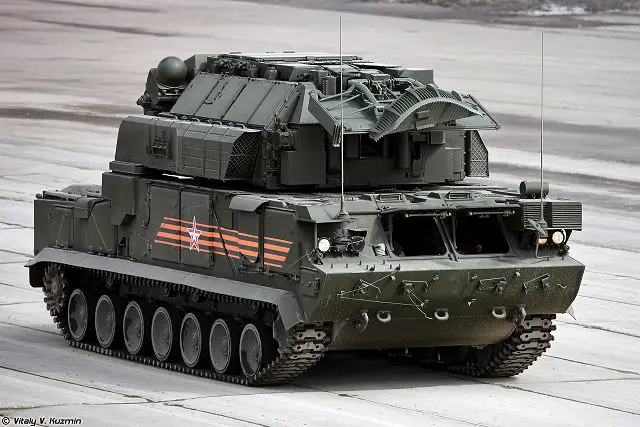 TOR-M2U 9A331 short range SAM Surafce-to-Air defense missile system tracked armoured Russia Russian army 640 001