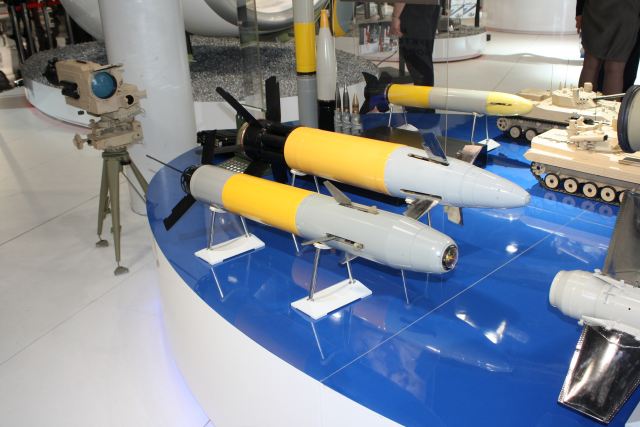 Metis-1M 9K115-2 anti-tank guided missile ATGM technical data sheet specifications information description pictures photos images video intelligence identification Russia Russian Military army defence industry military technology equipment