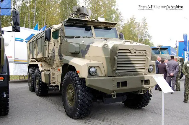 Ural-63095 typhoon multi-purpose 6x6 armoured truck Russia Russian defence industry military technology 640
