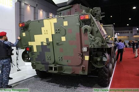 BTR 4E APC 8x8 wheeled armoured vehicle personnel carrier UKraine Ukrainian army defense industry rear view 001