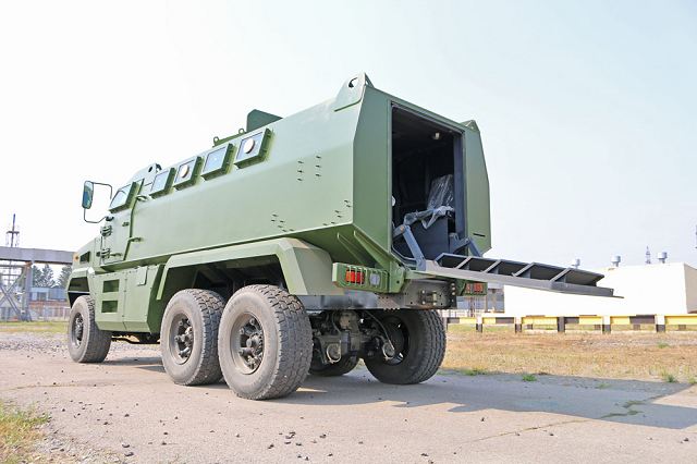 The Ukrainian Defense Company AutoKrAZ has unveiled a new product, the KrAZ- Fiona, a 6x6 armoured vehicle personnel carrier. The KrAZ-6322 Fiona vehicle has been manufactured by Kremenchug Automobile Plant in partnership with Streit Group (Canada-UAE).