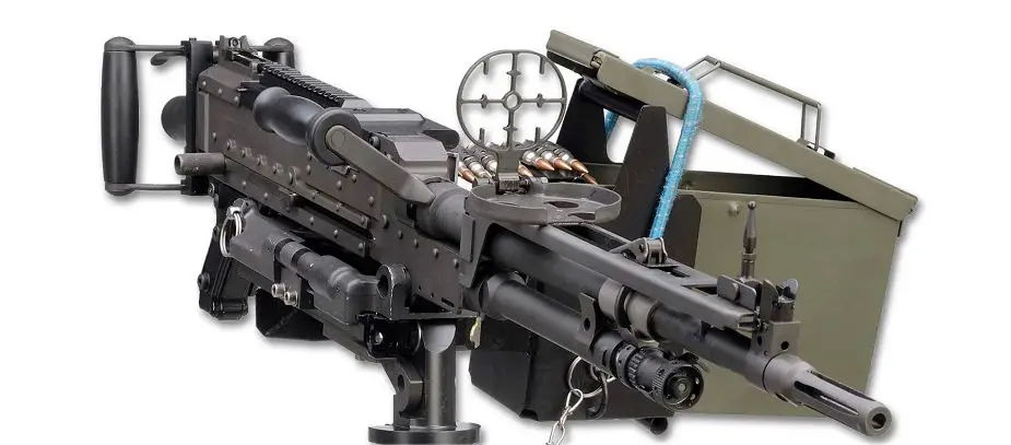 pintle mounted FN MAG 7 62mm light machine gun FN Herstal Belgium 925 001