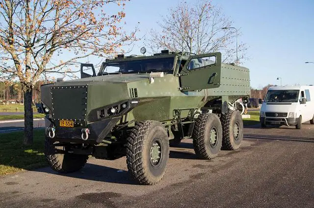 The Finnish Company Protolab Ltd has developed a new 6x6 armoured personnel carrier in the category of MRAP vehicle called PMPV6x6 MiSu . Protolab is specialized in the development of custom-made ballistic protection for military and civilian vehicles. 