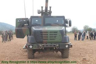 6x6 self propelled howitzer CAESAR Nexter Systems 155mm wheeled artillery truck system France front view 001