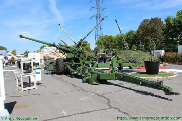 Trajan 155mm 52 caliber towed gun artillery system Nexter France French defense industry military equipment 640 001