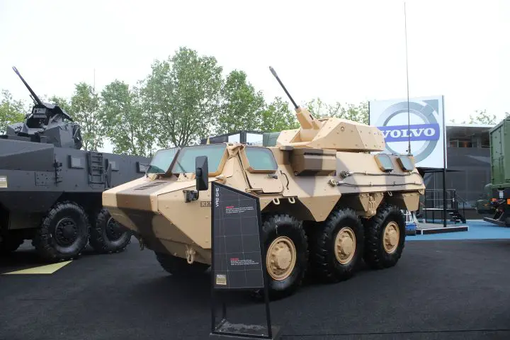 CMI Defence and Renault Truck Defence introduce a remoted-operated turret. By integrating a light, armoured remote-operated 30mm turret onto a VAB 6x6, Renault Trucks Defense and CMI Defence are proposing an optimised solution for dismounted combat.
