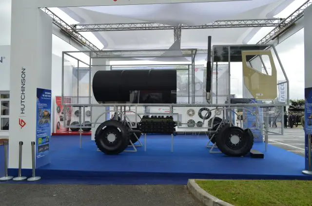 HUTCHINSON Defense and Mobility showcases its SAFETANK technology at Eurosatory 2016 640 002