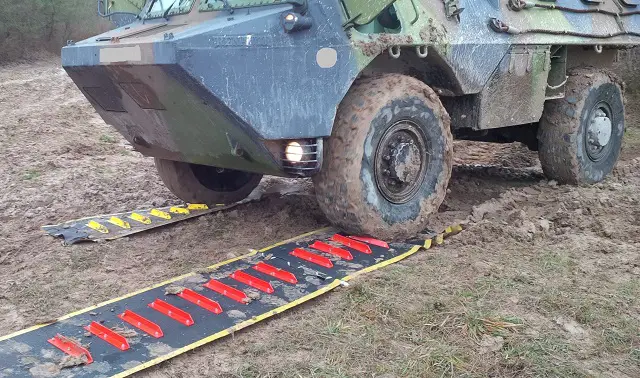 Musthane Mustmove DFP Roll Up Mats Eurosatory 2016 international land air-land defence exhibition 640 001