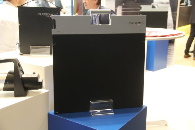 Belgian company Teledyne ICM is showcasing its portable Flatscan X ray detector -at Milipol 640 001