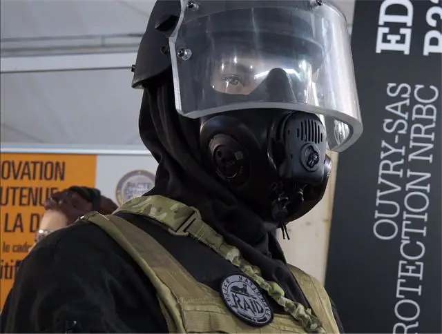 During the Special Forces exhibition SOFINS 2015 (held between April 14 and 16 in France), OUVRY showcased different solutions for CBRN personnal protection equipment dedicated to Special Forces, intervention units or on-board personnel. OUVRY can offer concepts across the full spectrum of CBRN protection. 