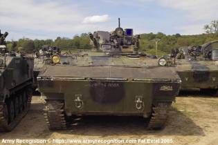 AMX 10P tracked armored IFV Infantry Fighting Vehicle France front view 001