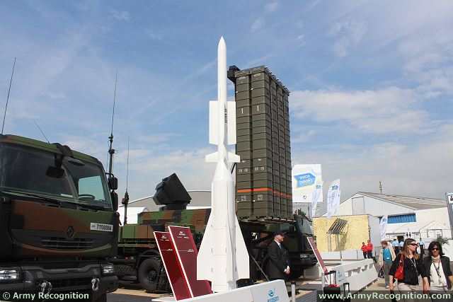 Fuerzas Armadas de Francia SAMP-T_Mamba_surface-to-air_defense_missile_system_France_French_army_002