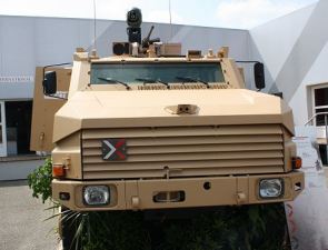 Aravis observation detection surveillance battlefield armoured vehicle technical data sheet specifications description information intelligence identification France French Nexter 