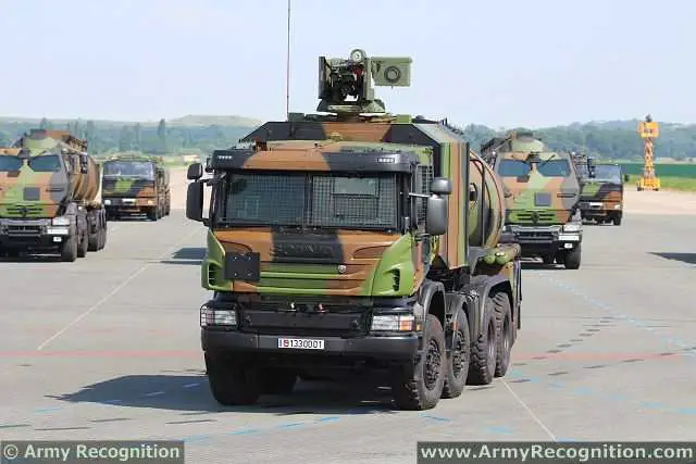 During the rehearsal of military parade for the Bastille Day 2013, French Army has unveiled a new military fuel tanker truck, the CaRaPACE (Camion Ravitailleur Pétrolier de l’Avant à Capacité étendue). To reduce the vulnerability of its vehicles in overseas operations, the SEA (Fuel Services of French Army) has launched the acquisition of a deployable trucks equipped with armoured cabin and a self-protection weapon. 