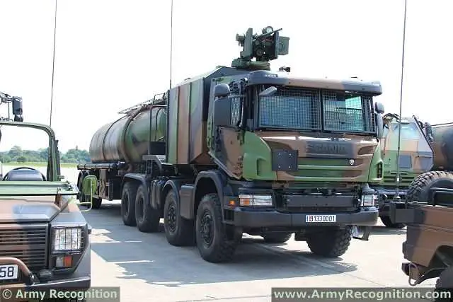 During the rehearsal of military parade for the Bastille Day 2013, French Army has unveiled a new military fuel tanker truck, the CaRaPACE (Camion Ravitailleur Pétrolier de l’Avant à Capacité étendue). To reduce the vulnerability of its vehicles in overseas operations, the SEA (Fuel Services of French Army) has launched the acquisition of a deployable trucks equipped with armoured cabin and a self-protection weapon. 