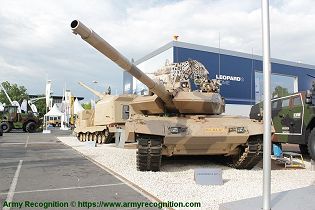 Leopard 2A7+ MBT Main Battle Tank German Germany defense industry KMW front view 001