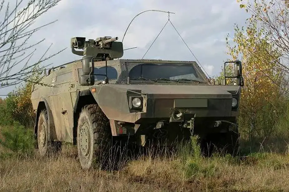 Fennek pioneer variant 4x4 armoured vehicle Germany German army defense industry 925 001