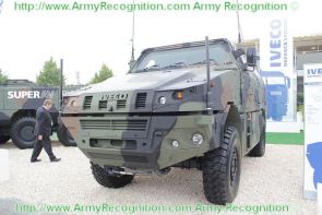 VTMM MPV 4x4 Medium Protected Vehicle technical data sheet description specifications information pictures photos images identification intelligence Italy Italian Iveco Defence Vehicles