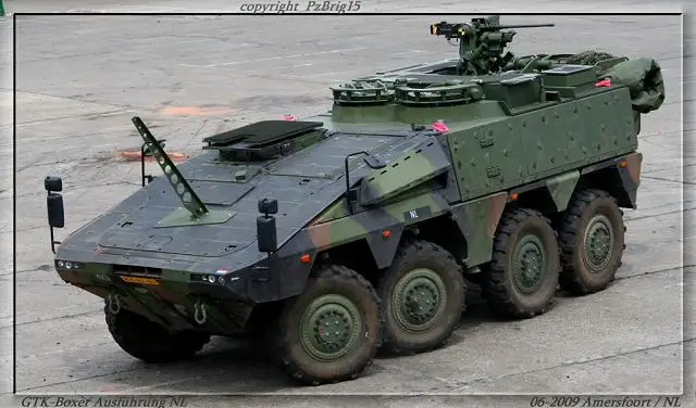 The BOXER Command Post provides space for also a crew of three and two additional soldiers. It further provides a variety of radio transmitters for secured communication and data transmission and features /equipment for briefing and mission planning. 