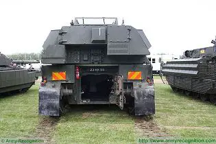 AS90 Braveheart 155mm self-propelled howitzer tracked armored technical data sheet specifications description information intelligence identification pictures photos images personnel carrier BAE Systems United Kingdom British defence industry army military technology 