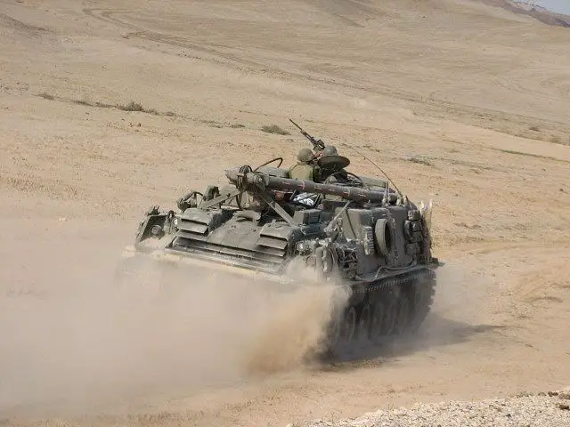 The Central Command’s Forward Rescue Unit, comprising entirely of reservist soldiers, completed a weeklong training exercise last week to train for the extraction of heavy and light vehicles caught under fire in battle. The various drills included the extraction of tanks, APCs (armored personnel carriers, and AFVs (armored fighting vehicles). Author: Yael Livnat