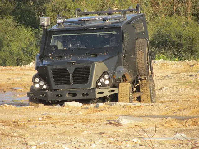 In cooperation with Global Shield, ISDS (International Security & Defence Systems) has developed a new armored vehicle, which will be presented for the first time at the LAAD 2012 exhibition taking place in Brazil in April. FORT1 is a portable land platform with an automatic gear and a diesel engine, capable of moving in the harshest terrain conditions.