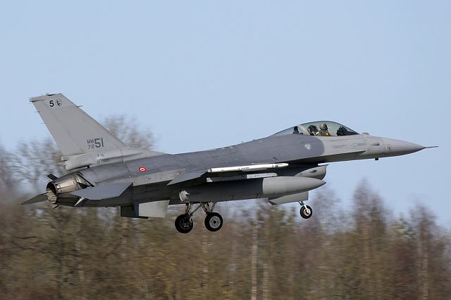 L’Italie s’est enfin décidée à participer de façon active à l’opération de l’OTAN en Libye, en envoyant des avions de combat F-16 pour effectuer des opérations de combat et des bombardements. 