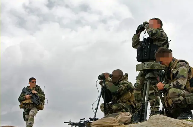 According to AFP British and French special forces have been working with Libyan rebels on the eastern front, where the insurgents scored strategic blows against Moamer Kadhafi's forces. An AFP journalist spotted these undercover soldiers on Thursday.