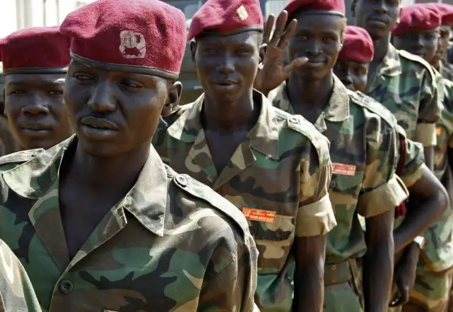 Intense fighting has begun again since several days between the forces of North and the South Sudan. Again it is the oil which is the stake of the engagements, with the area of the South which has the three quarters of national oil reserves, while North has the infrastructures of oil treatment.
