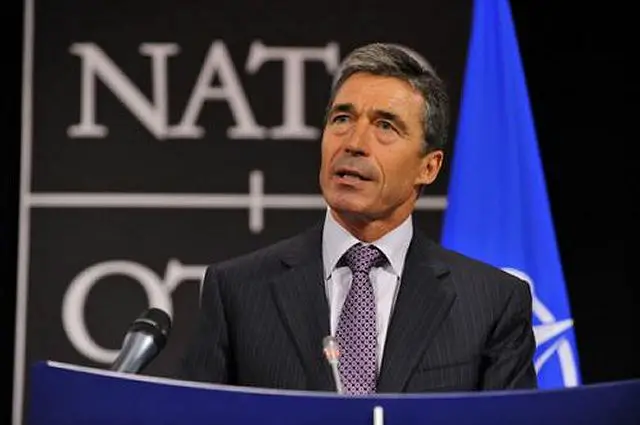 The possible deployment of Russian missiles close to NATO countries in response to the development of U.S. missile defense shield in Europe is "very disappointing", said Wednesday the NATO Secretary General Anders Fogh Rasmussen.