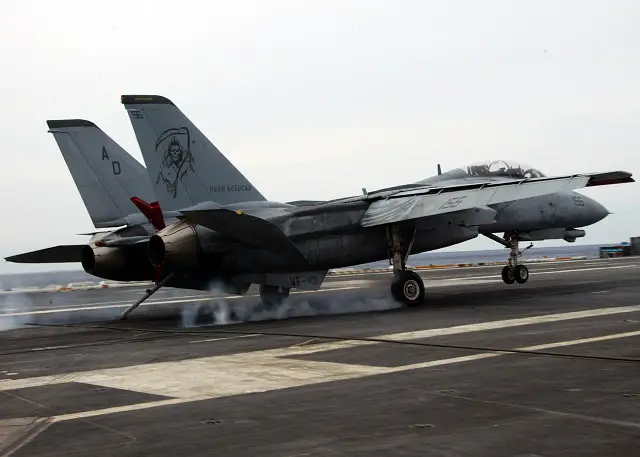 The Indian Navy successfully tested on Wednesday a highly-maneuverable version of a sea-based Brahmos supersonic cruise missile, an Indian defense source told RIA Novosti.