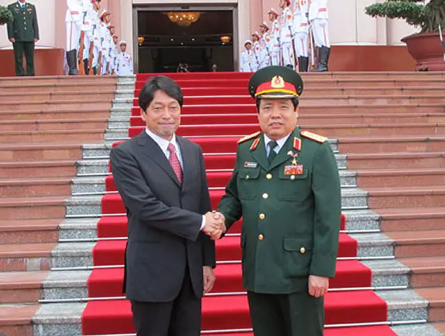 The visit of Japanese Defense Minister Itsunori Onodera to Vietnam is of great significance to boost the strategic partnership between the two countries, especially ties between two defense ministries, said Vietnamese Defense Minister Phung Qugang Thanh on Monday, September 16, 2013. Minister Phung Quang Thanh made the remarks during talks with his Japanese counterpart in Vietnam's capital Hanoi on Monday.