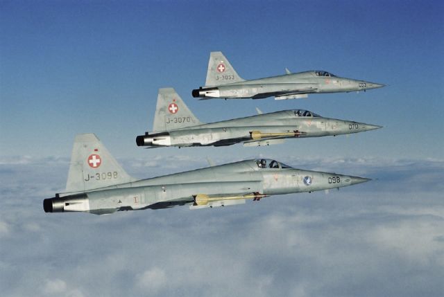 Uruguayan Defense Minister Eleuterio Fernandez Huidobro, has recently confirmed, during Uruguayan Army and the Air components joint exercise, that the Air Force has already selected the F-5 Tiger II as future fighter jet. Since August 2014 ten Northrop F-5E/F Tiger II plus a large engines, spare parts and training agreement are on the agenda between Swiss Air Force and Uruguayan government. 