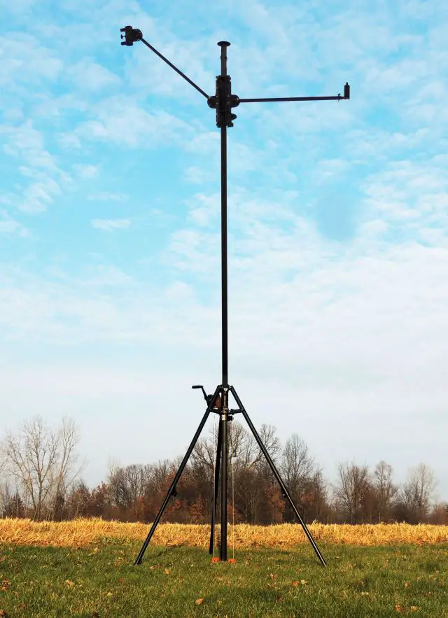 A new man-portable, tripod mast payload elevation solution, the AntennaMast model AM2 will be introduced at the 8th annual Border Security Expo in Phoenix, Arizona on March 18th (Booth #1122). The AM2 is an entirely new mast engineered and manufactured by The Will-Burt Company, the world’s premier provider of telescoping mast and tower elevation solutions. 