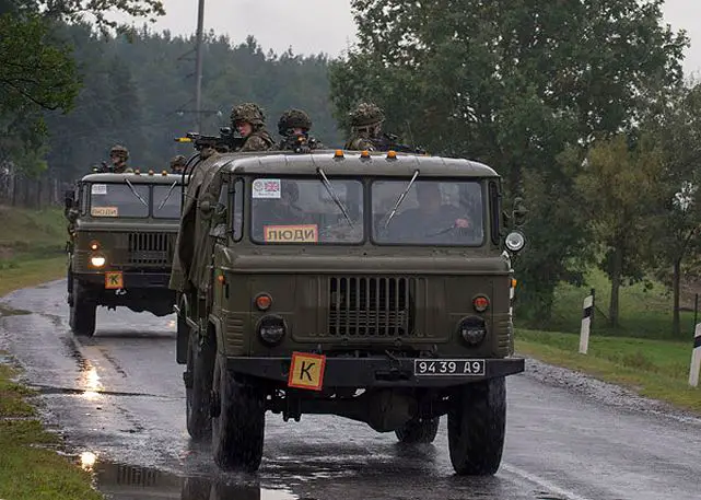 About 1,300 troops from 15 countries joined Exercise Rapid Trident held in the Lviv region of western Ukraine. America sent 200 troops and Britain dispatched a reconnaissance troop from the Light Dragoons with 40 personnel. The Light Dragoons are of British army a mounted Light Cavalry Regiment equipped with Jackal armoured vehicles based at Robertson Barracks, Swanton Morley in Norfolk.