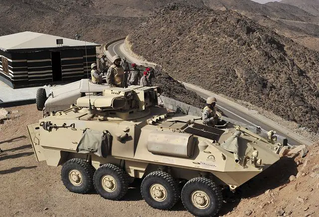 Saudi troops of National Guard with armoured vehicles are deployed near the border with Yemen 640 001