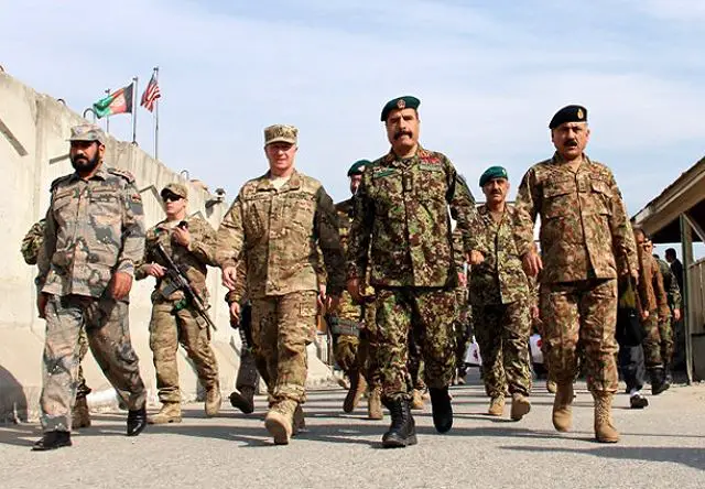 Afghan and Pakistani army discuss to build a cross-border network to root out terrorism 640 001