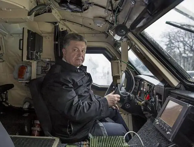 The President of Ukraine has tested the new Dozor-B 4x4 APC armoured vehicle personnel carrier designed and manufactured in Ukraine. The new vehicle was demonstrated to the authorities of the presidential administration in the center of the capital. 