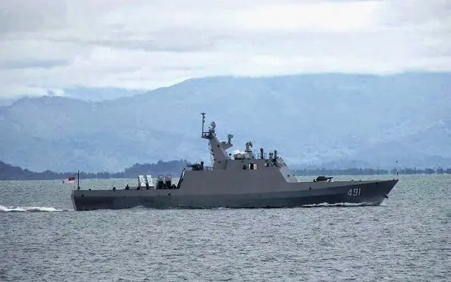 The first two (of a planned series of 10) Fast Attack Craft Missile (FAC-M) vessels have been delivered to Myanmar's Navy for sea trials. The 49 meter vessel class is indigenously desgined but is fitted with Russian and Chinese weapon and sensor systems.